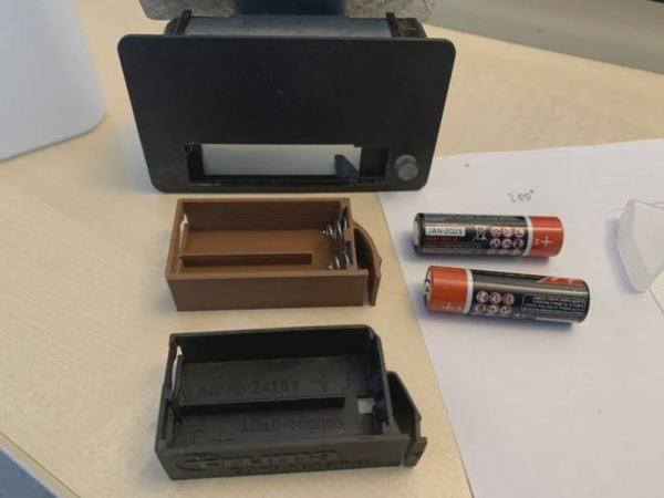 il_794xN.7377128361_c9jb Scatola della Batteria Riscaldatore Truma: Un Ricambio Durevole