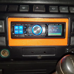 Cornice Stereo Radio Land Rover Defender TD5 FHF000070PMA - Piastra Frontale