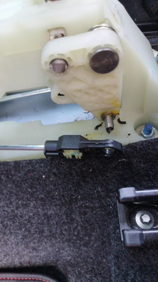 s-l1600 - 2025-10-11T093348.147 Boccole del Cavo del Cambio Manuale Suzuki: Soluzione Eccellente